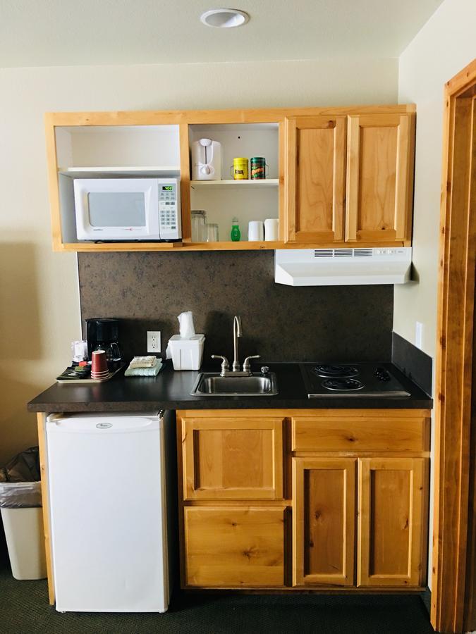 Boulder Creek Inn Donnelly Dış mekan fotoğraf