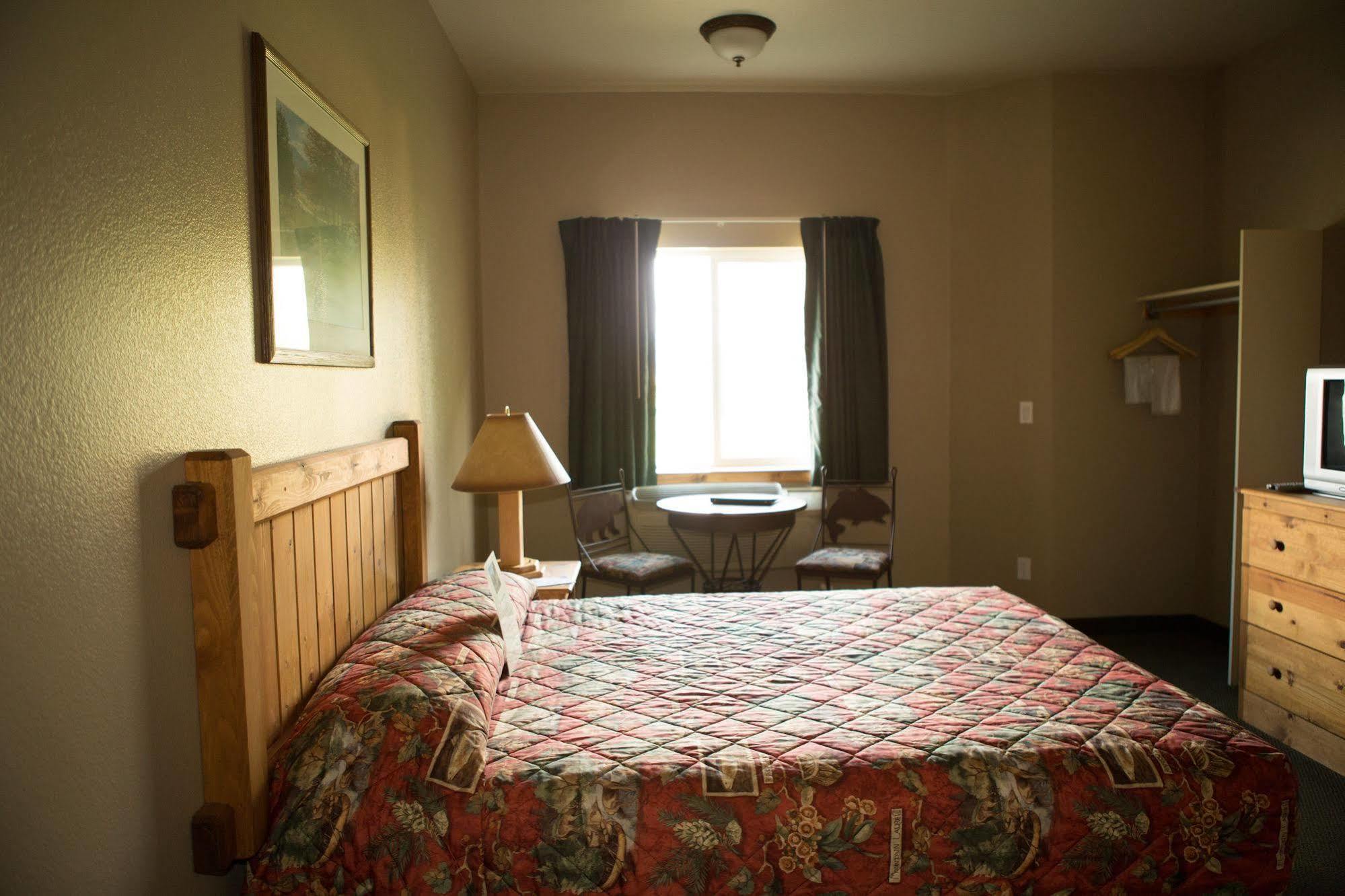 Boulder Creek Inn Donnelly Dış mekan fotoğraf